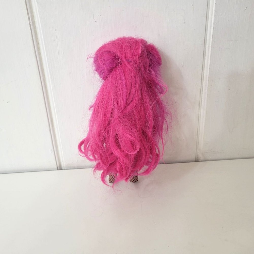 Na Na Na Surprise 11" Fashion Doll Pink Hair - Picture 4 of 6